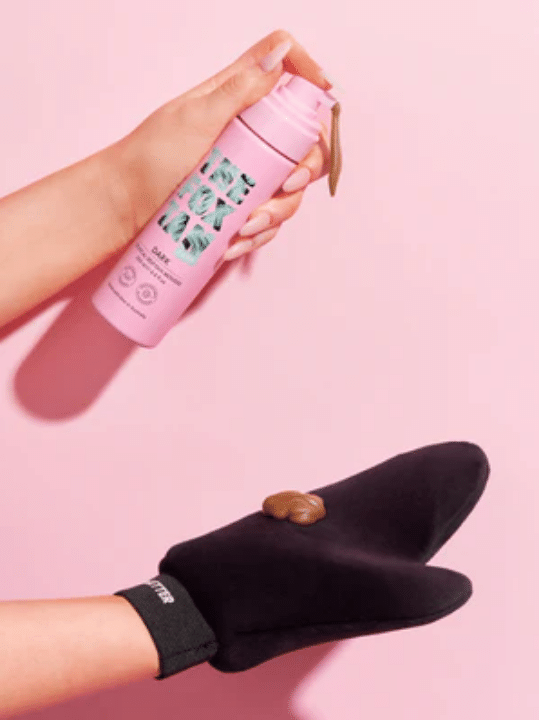 Luxe Velvet Self-Tanning Mitt - Image 4